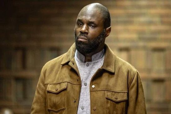 Renvoi du dossier d’extradition de Kémi Séba au 20 novembre